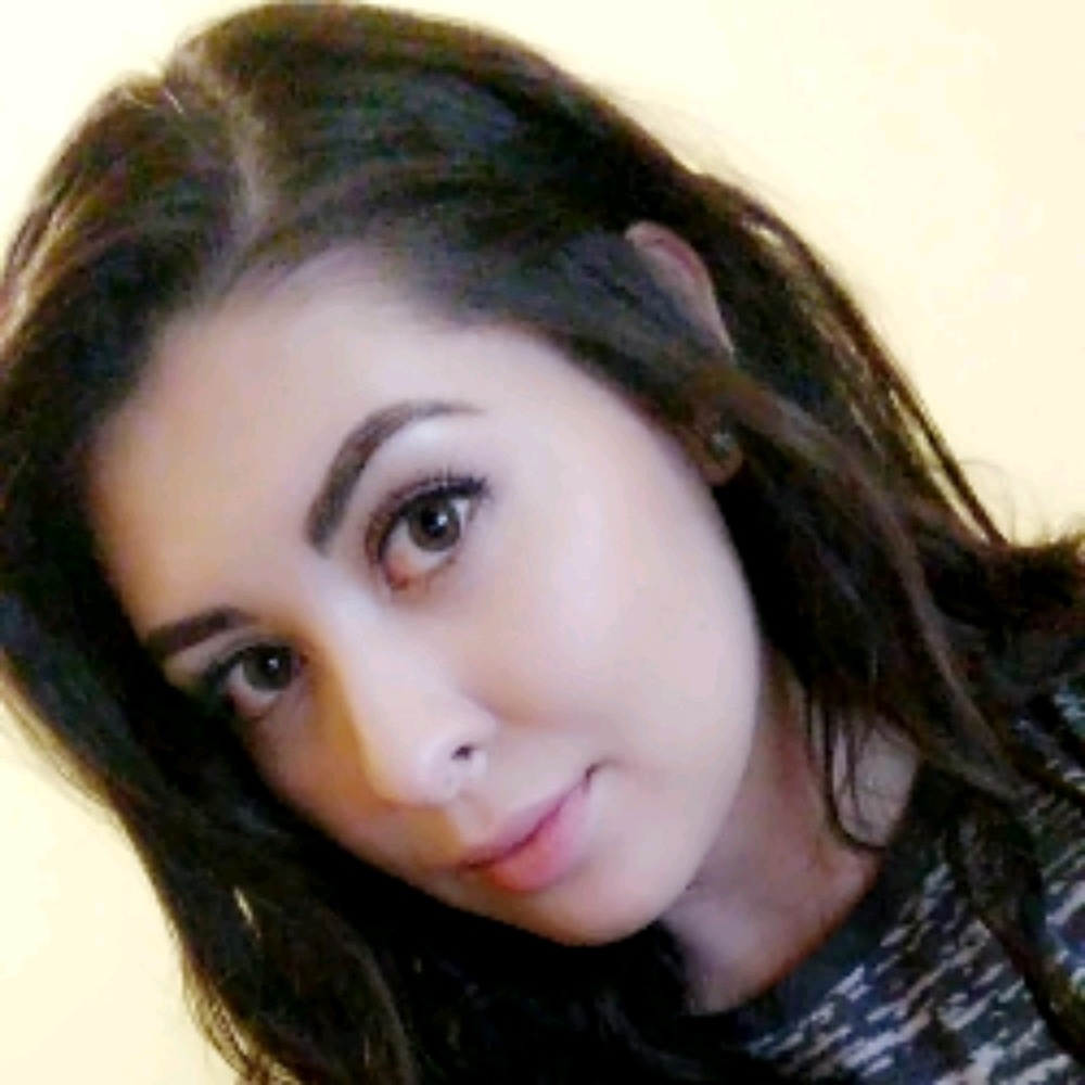 Meet your Posher, Jasmine